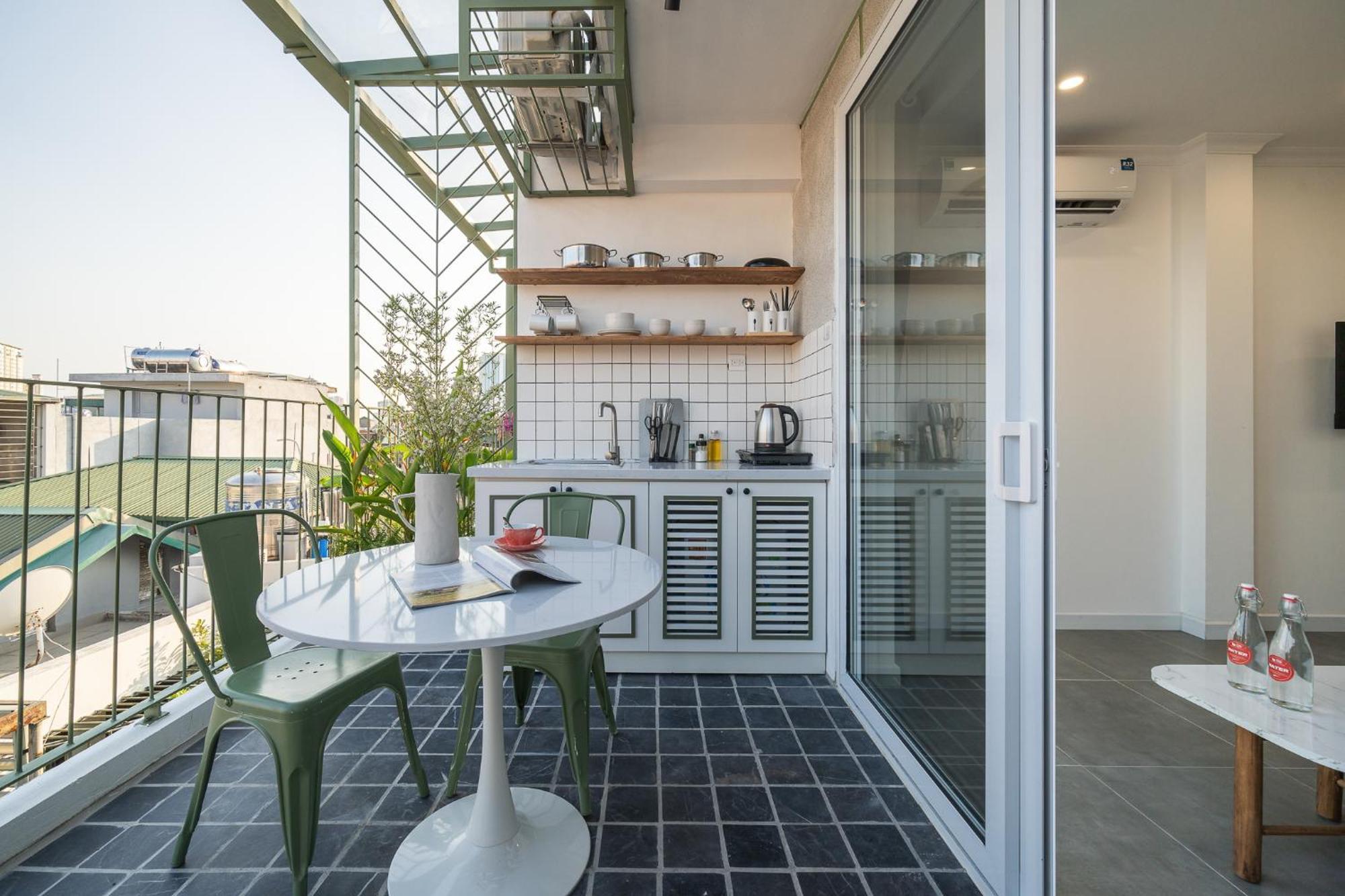 Location/Big Group/Private Villa With Pool And Kitchen Ханой Экстерьер фото